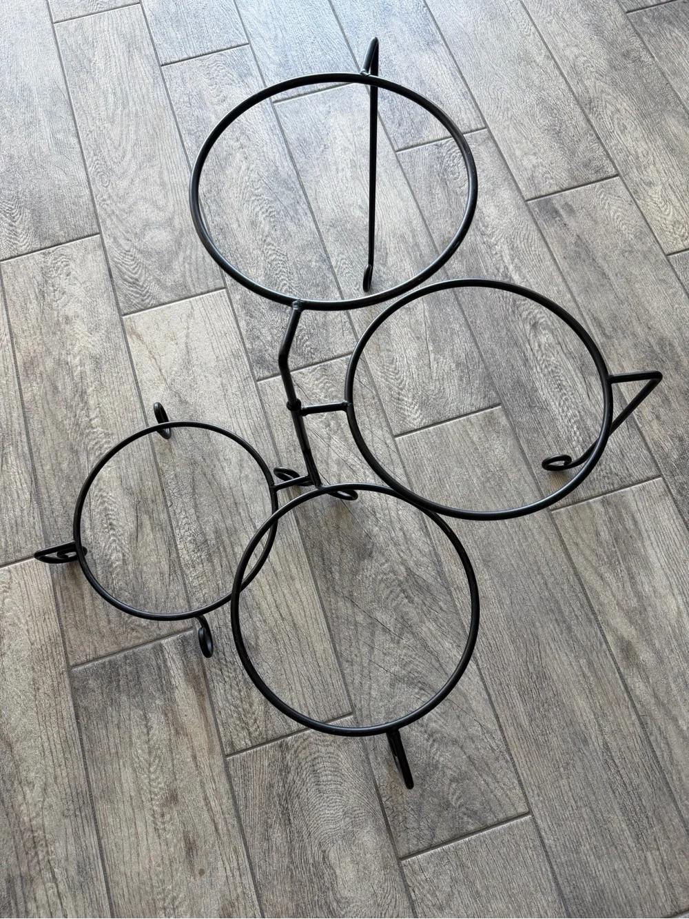 Ceramic Serving / Hostess Plate Set on Metal Serving Stand - Home Dining
